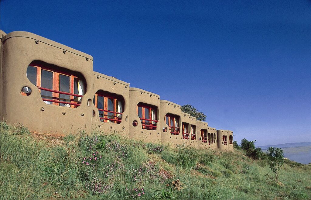 Mara serena safari lodge