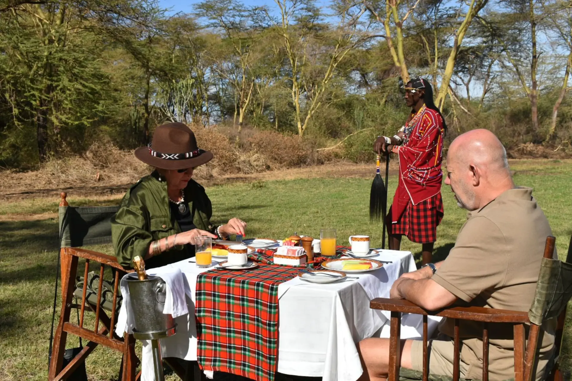Bush Breakfast & Bush Dinner