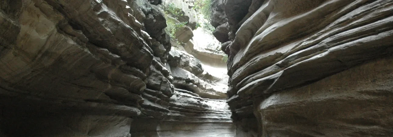 Hells-Gate-1